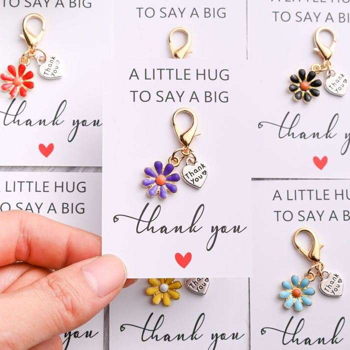 Wholesale Multiple colors of small flower and heart keychains