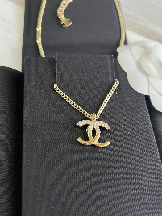 Wholesale Double C letter enamel camellia pearl long necklace