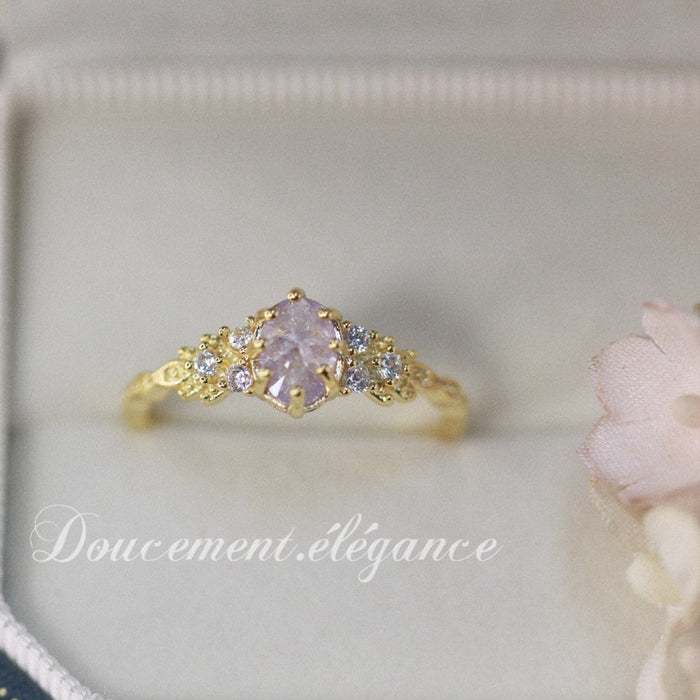 Wholesale Light luxury gold-plated exquisite retro niche fashion ring