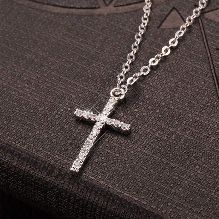 Wholesale Star shaped titanium steel cross necklace, light luxury zircon sparkling diamond collarbone chain, street accessory