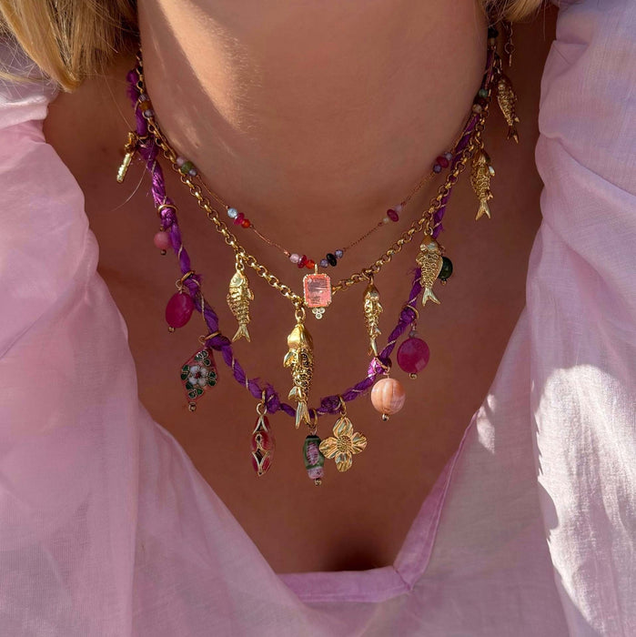 Wholesale Fashionable copper gold fish necklace with exquisite zirconium pendant necklace, collarbone chain, electroplated gold