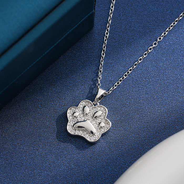 Wholesale A touch of luxury with a cute cat paw pendant necklace for women,  simple,  versatile,  and stylish clavicle chain.