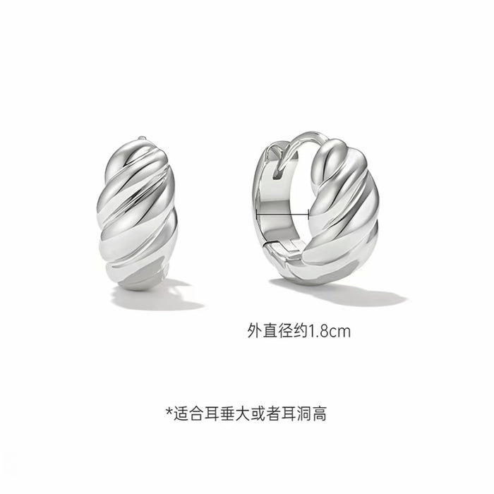 Wholesale Copper Alloy Earrings with Star and Sheep Horn Design,  Fashionable and Simple,  Unique High-End Style,  Versatile Women' s Ear Studs