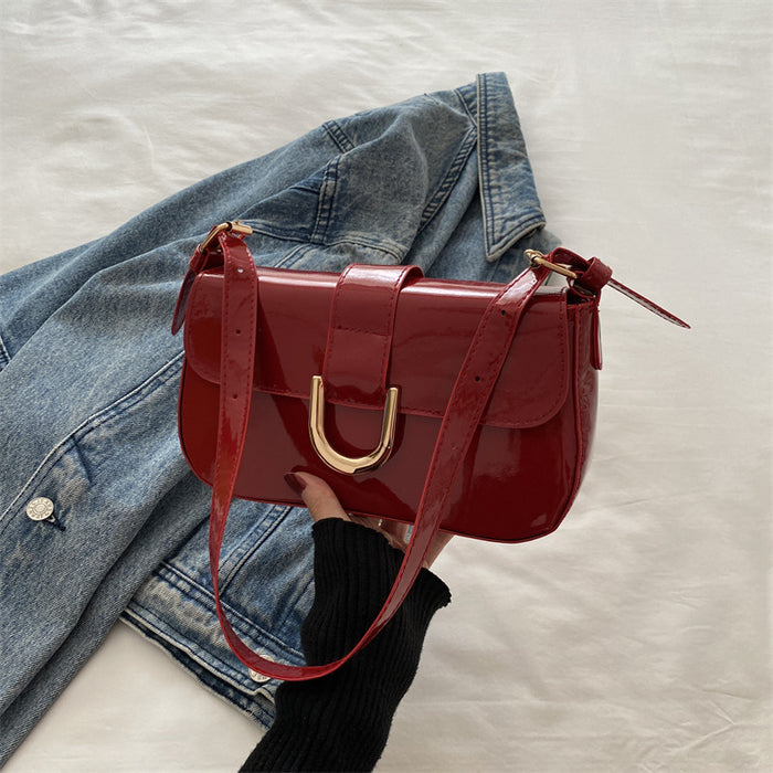 Wholesale Vintage horseshoe buckle fashionable handbag, single shoulder crossbody bag