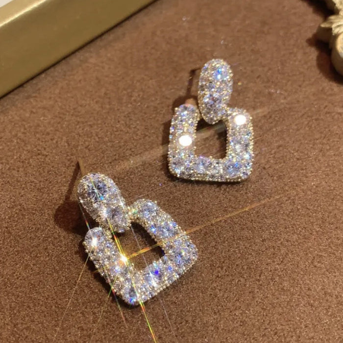 Wholesale Square earrings, retro Hong Kong style geometric light luxury crystal earrings, ladies' temperament earrings