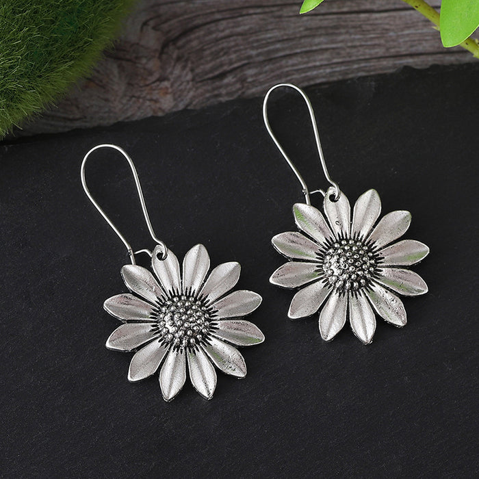 Wholesale Bohemian Vintage 3D Sunflower Earrings JDC-ES-Jings005