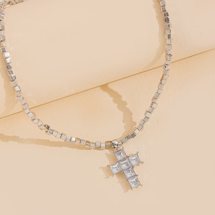 Wholesale Square bead cross necklace, niche and high-end, diamond studded collarbone chain, fashionable and versatile, sweet and cool accessory