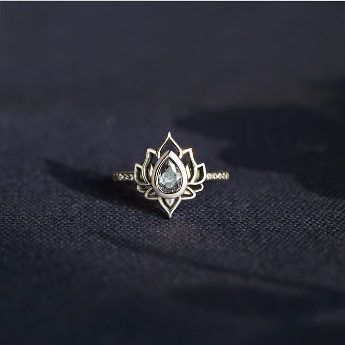 Wholesale New Alloy Flower Geometric Water Drop Ring Jewelry Premium