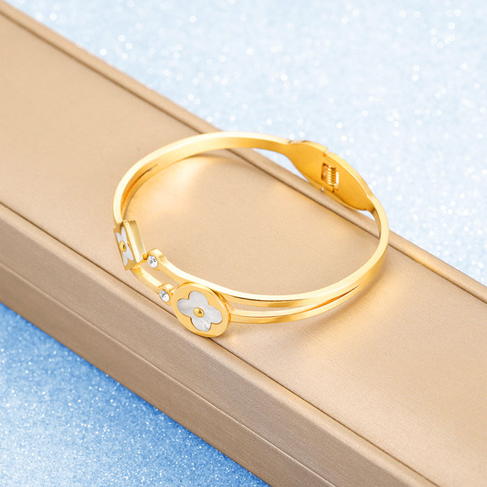 Wholesale Stainless steel four petal lucky grass bracelet with drop glue opening zirconium diamond bracelet