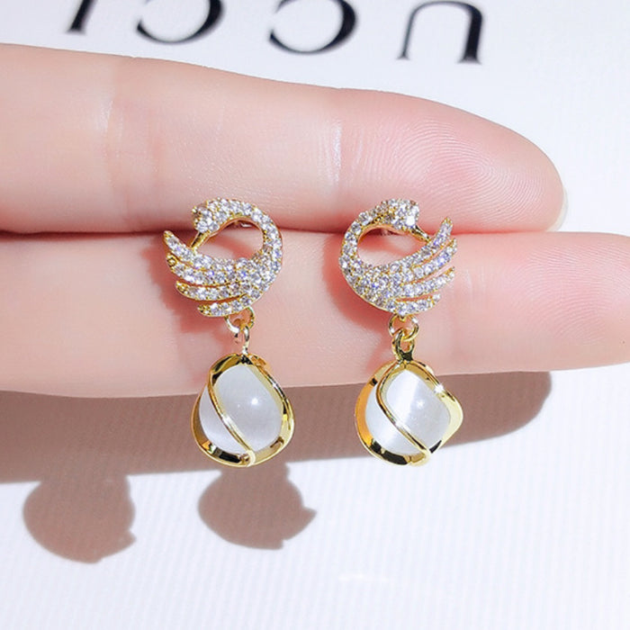 Wholesale Silver Needle Swan Earrings, New Product Style, Earstuds, Eardrops, Fashion Wholesale