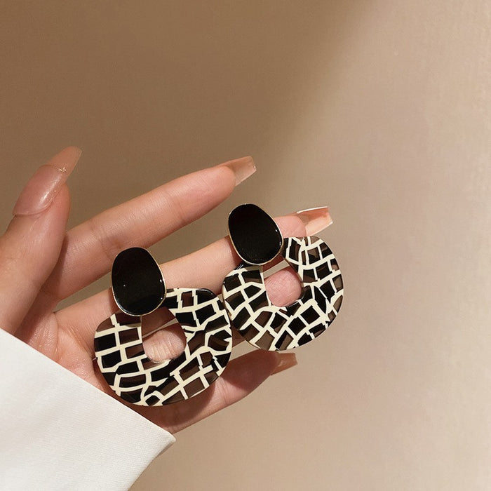 Wholesale Silver Acrylic Square Geometric Earrings High Sense Niche Personality Simple Earrings