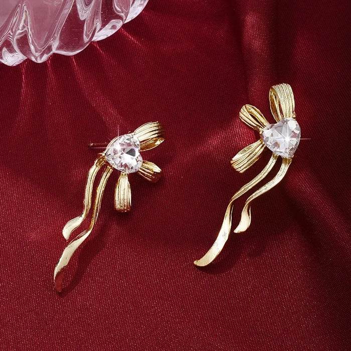Wholesale Ribbon bow, silver needle, heart-shaped diamond studded earrings, simple and high-end, versatile earrings, fashionable and personalized earrings