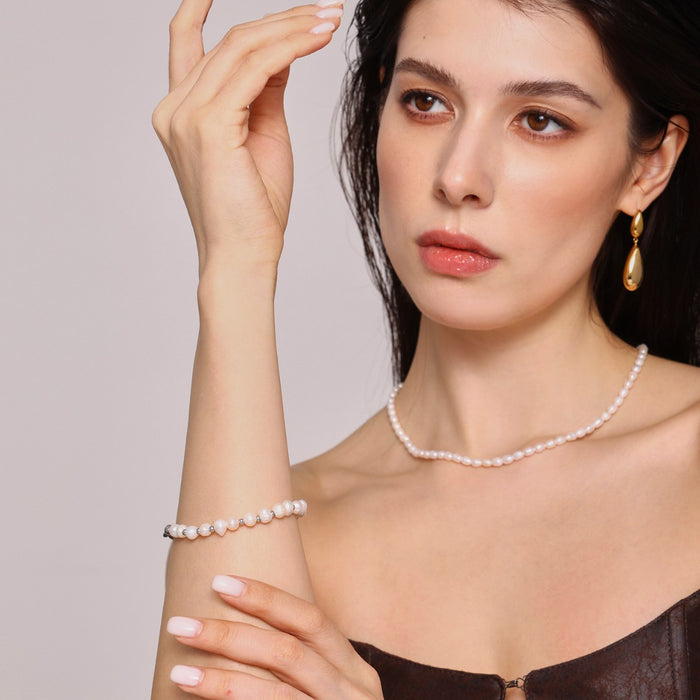 Wholesale Titanium Steel Geometric Pearl Bracelet Fashionable