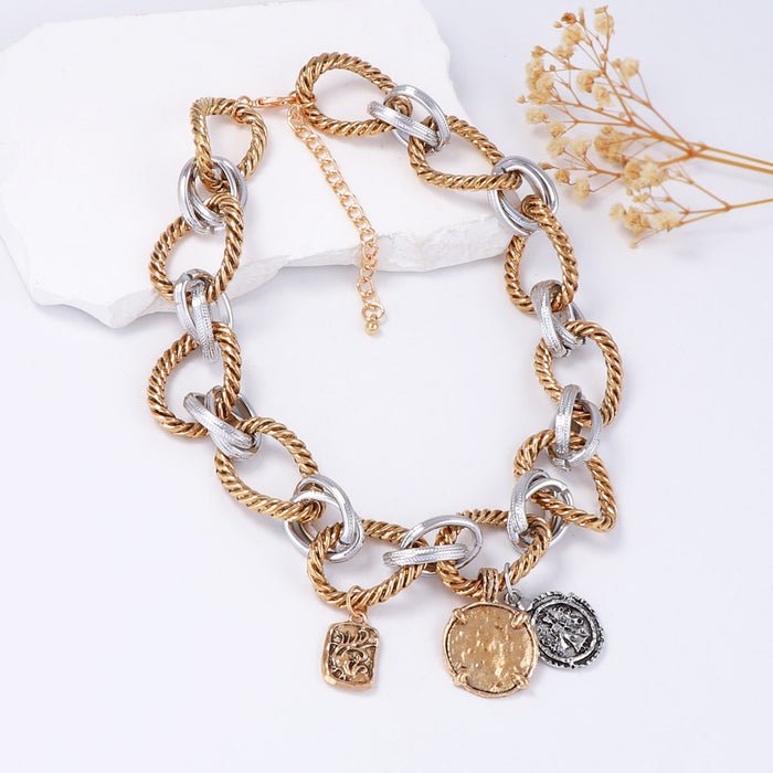 Wholesale Alloy Women's Badge Necklace Geometric O-shaped Buckle Casual Joker