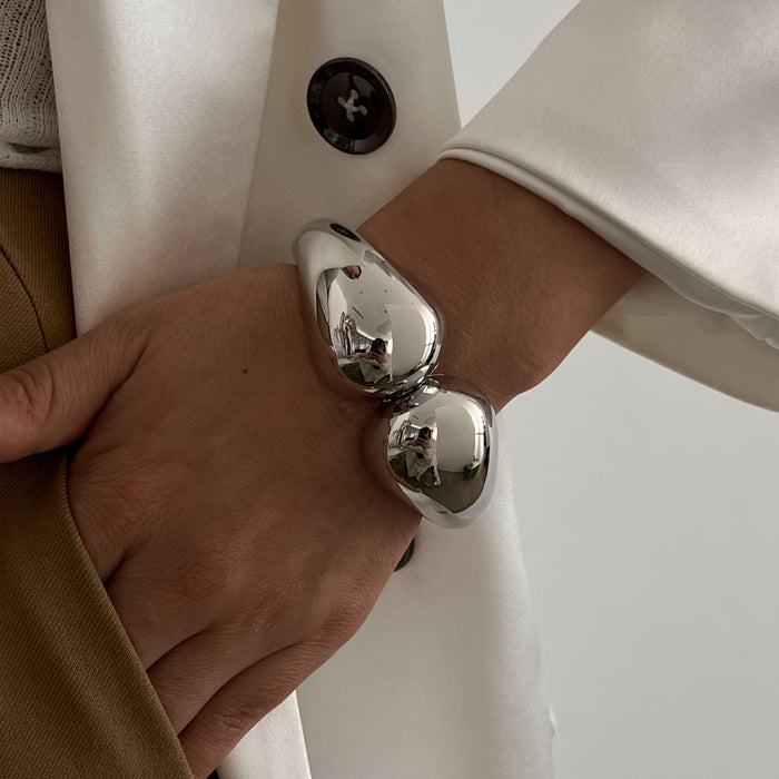 Wholesale  bracelet jewelry  exaggerated irregular wide high color alloy bracelet