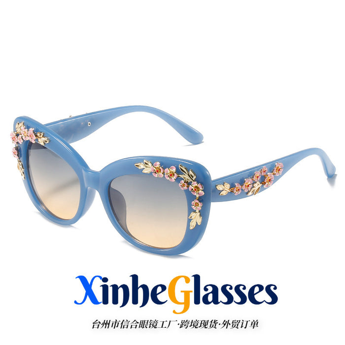 Wholesale Cat-Eye Floral Gradient Sunglasses