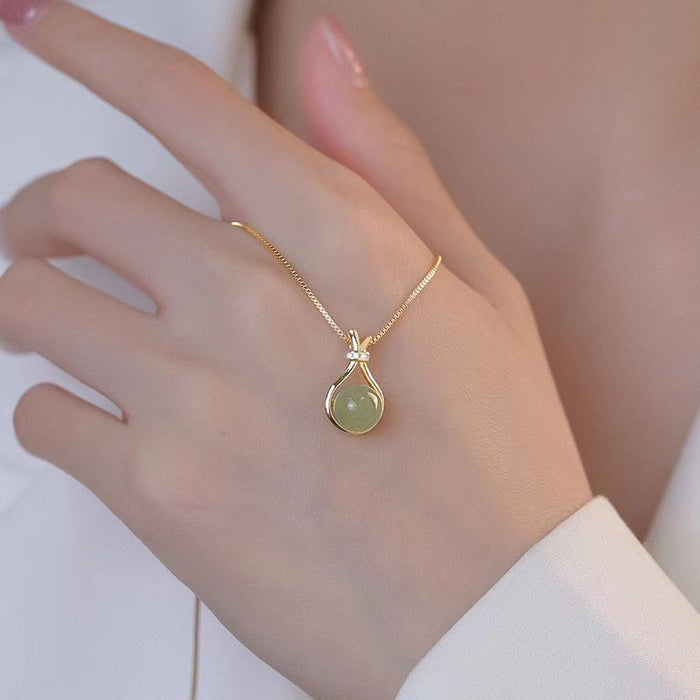 Wholesale pendant necklace women's pendant clavicle chain