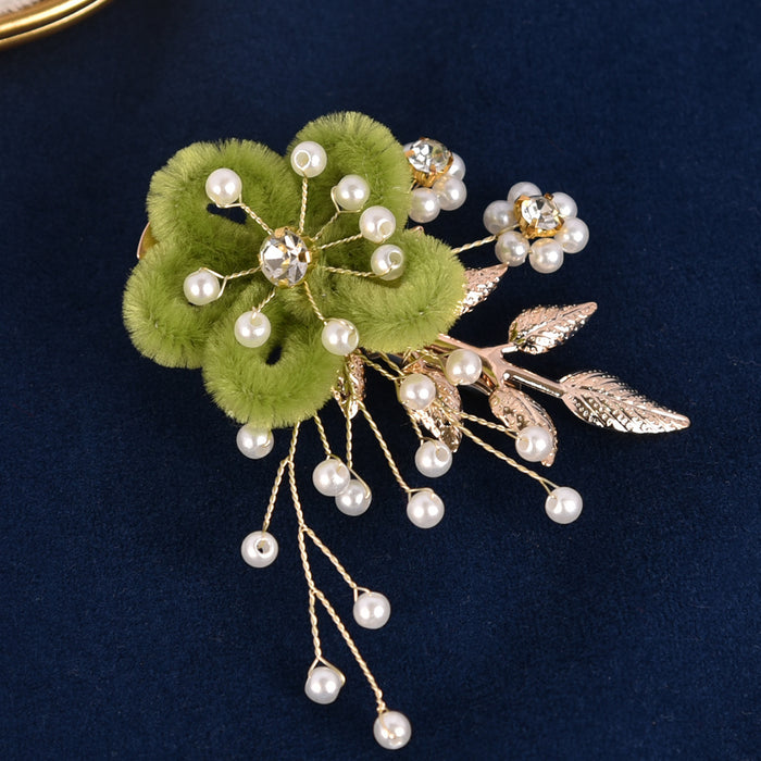 Wholesale Original handmade flower pearl leaf hair clip, multi-color plush duckbill clip