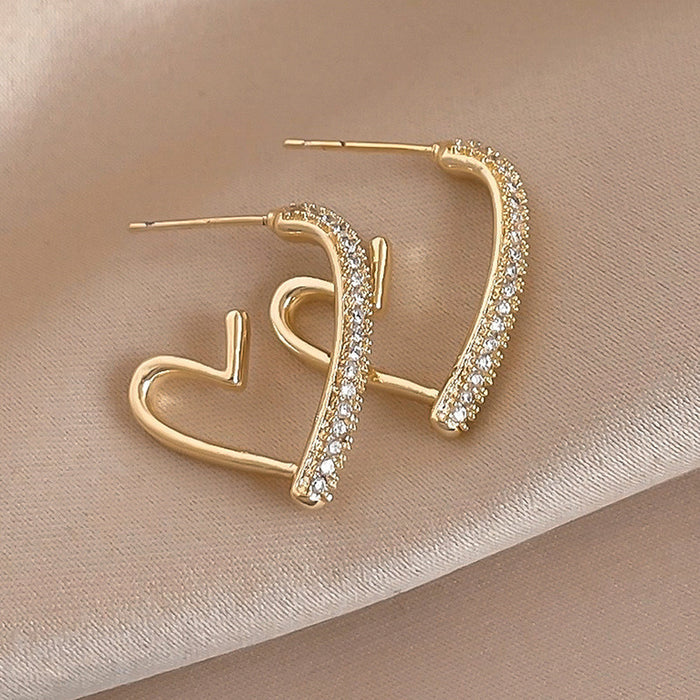 Wholesale Love earrings, light luxury, niche design, high-end earrings, new temperament, earrings, simple earrings