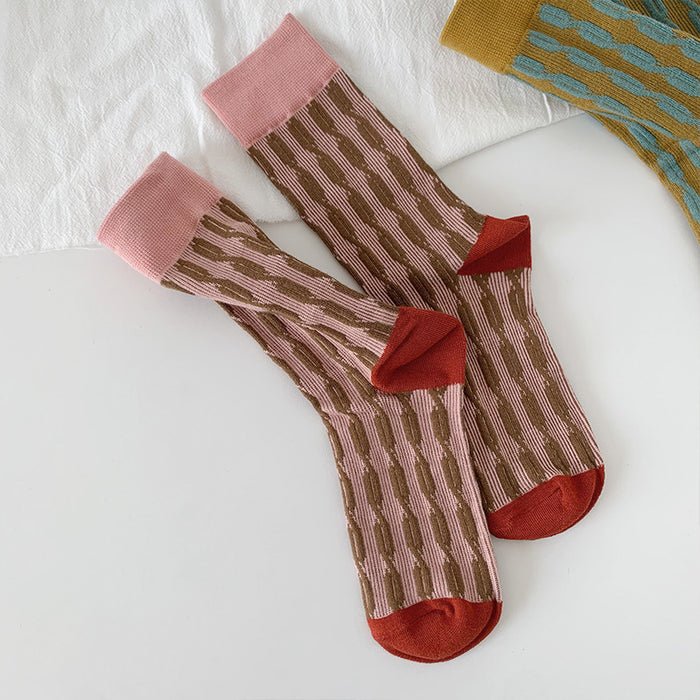 Wholesale Color blocking three-dimensional relief cotton mid tube socks, retro and breathable