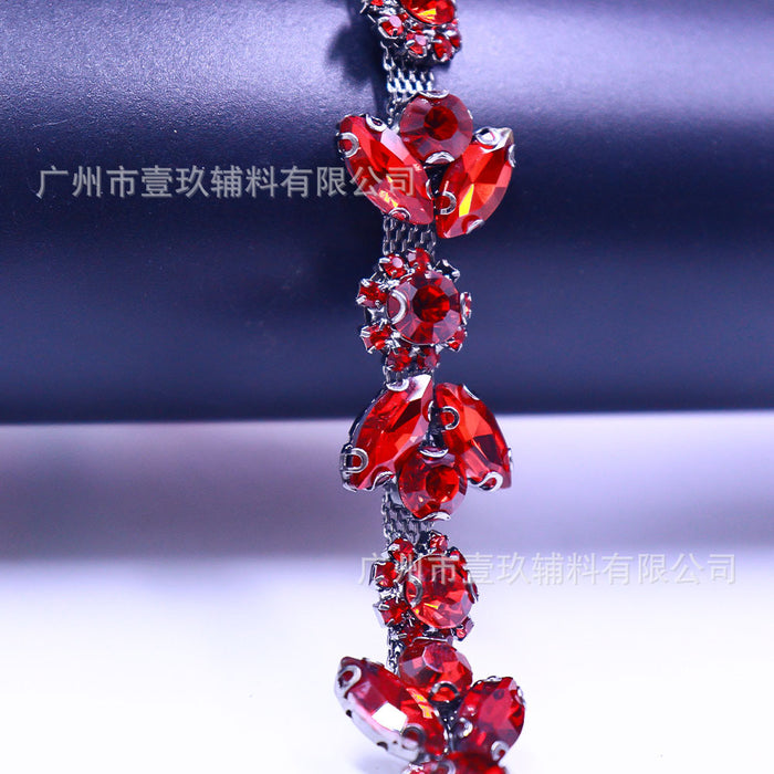 Wholesale Crystal rhinestone chain for DIY clothing accessories and decorations.