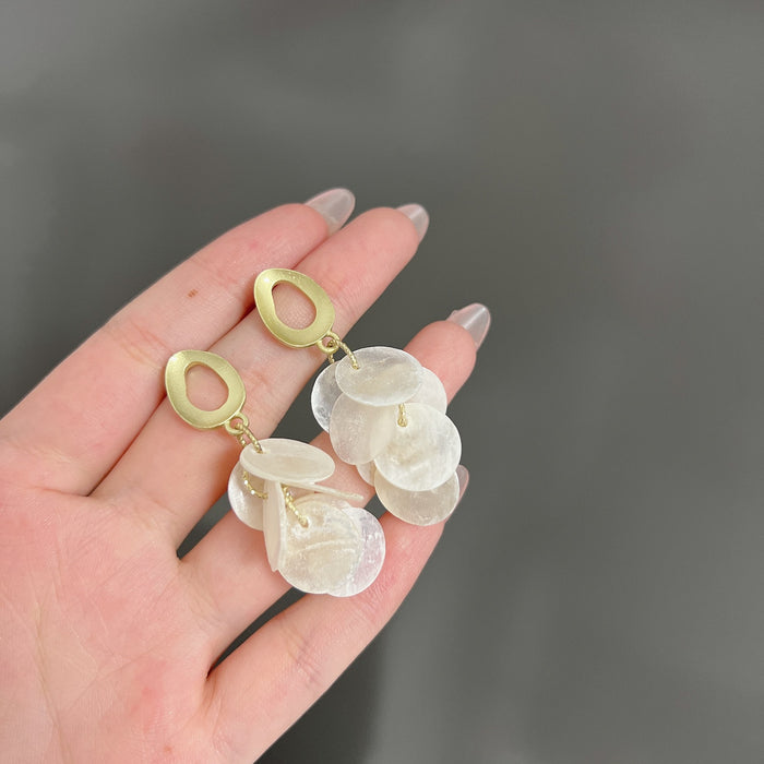 Wholesale Round Shell Tassel Earrings