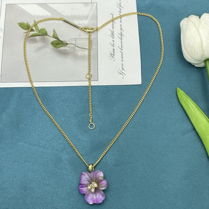 Wholesale Flower Exquisite Color Sense Eye-catching Diamond Necklace