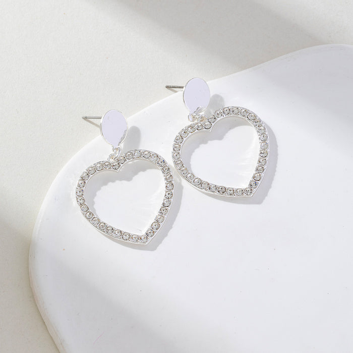 Wholesale Valentine' s Day earrings heart shaped earrings with diamond embellishments