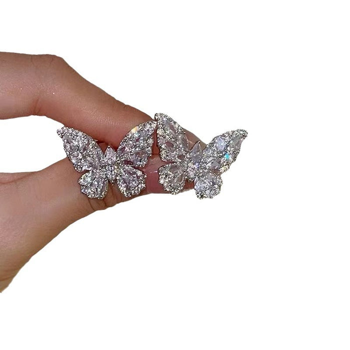 Wholesale Light luxury niche temperament butterfly ear clip fashionable high-end feeling ear bone clip women's new unique ear hole free earrings