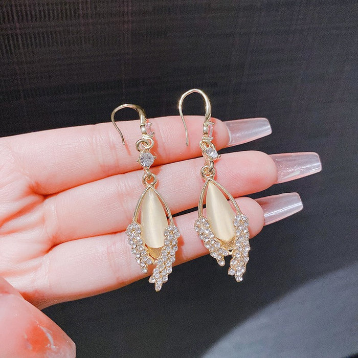 Wholesale New high-end cat eye stone wheat ear leaf earrings with a niche temperament, long style
