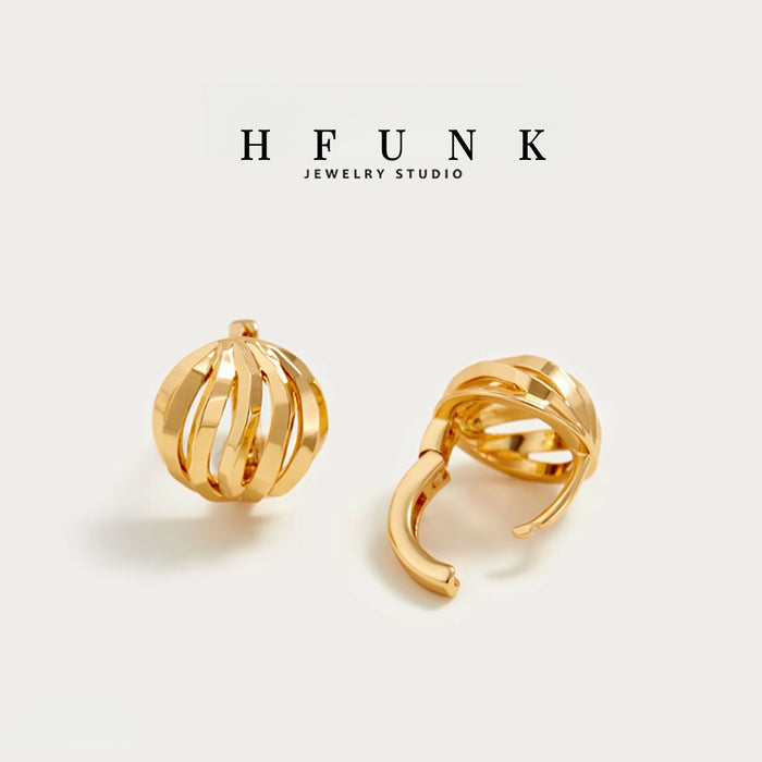 Wholesale Retro Hollow Ball Earrings Gold Copper Fashion Accessory For Women Stylish Party Gift