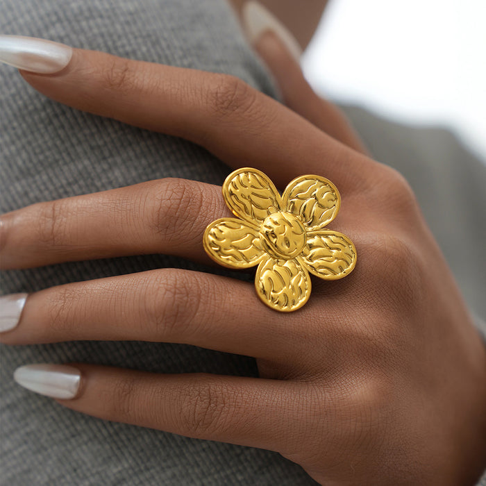 Wholesale Stainless Steel Ring Flowers 18K Gold Accessible Fashion Jewelry Women's Rings