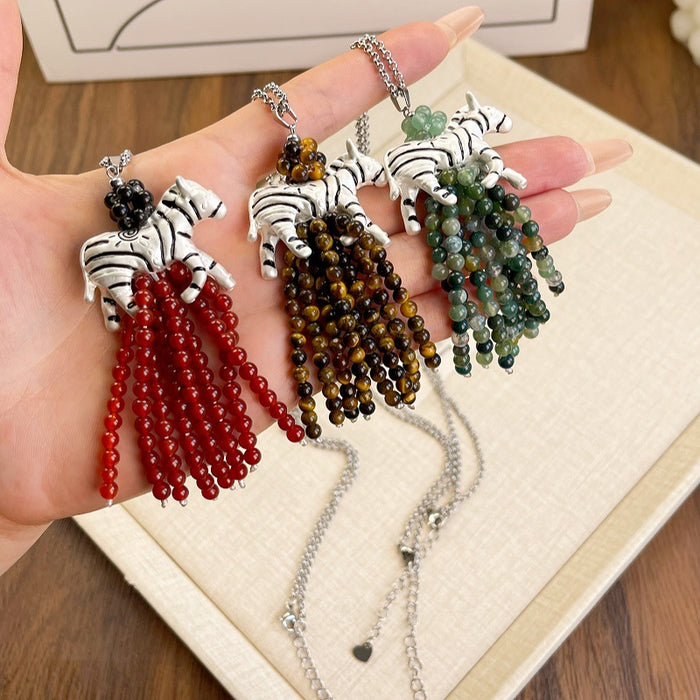 Wholesale Retro-style zebra natural stone pendant necklace for girls,  sweater chain