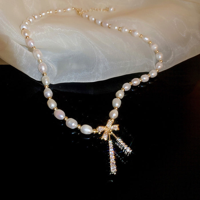 Wholesale New bow pearl pendant necklace with a light luxury and niche design, featuring a collarbone chain and elegant neck chain
