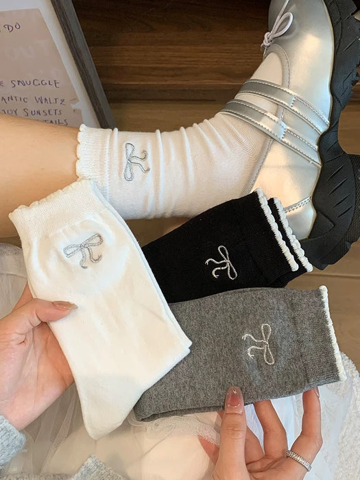 Wholesale Grey lace bow socks, pure cotton mid tube socks, slimming and stacking socks
