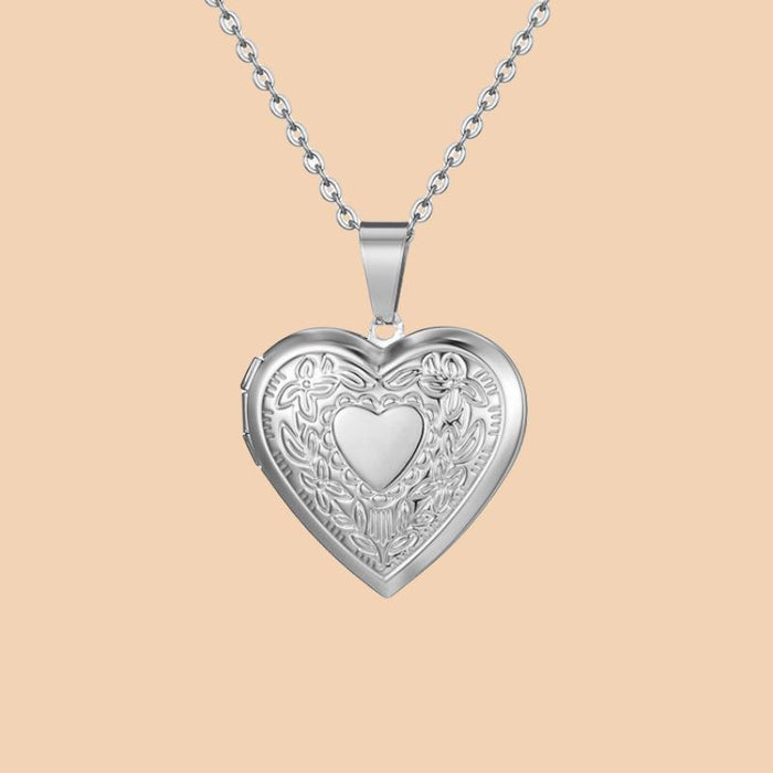 Wholesale Imitation Gold Heart Pendant Necklace Zinc Alloy Valentine' s Day Gift