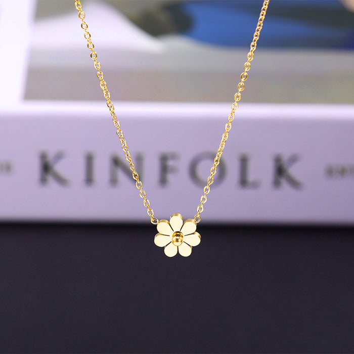 Wholesale Necklace, women's rose gold temperament, collarbone chain, niche design, flower pendant, necklace