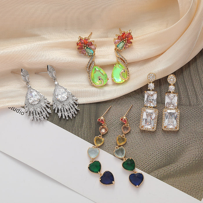 Wholesale Feather tassel earrings, retro fashion earrings, niche high-end, exaggerated earrings