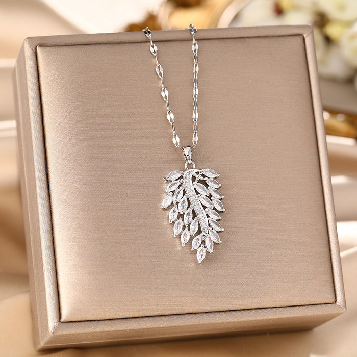 Wholesale Micro-Inlaid Zirconia Silver Titanium Steel Necklace JDC-NE-YinY001