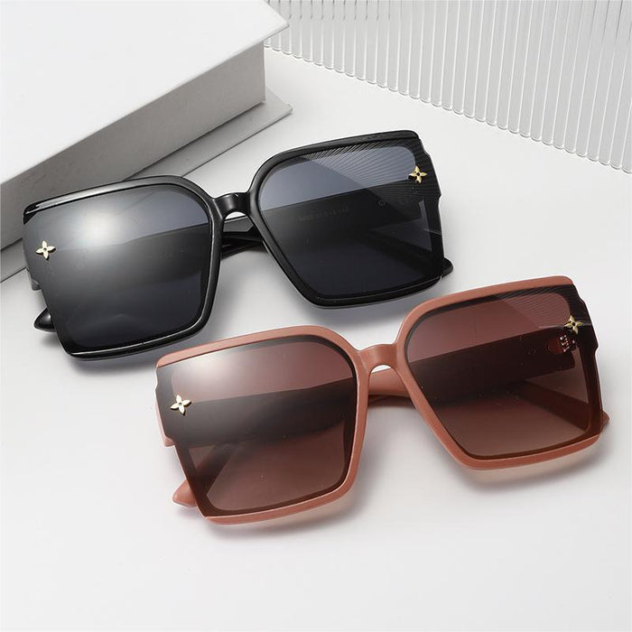 Wholesale Fashionable square frame sunglasses, versatile street photography sunglasses, UV resistant sun visors