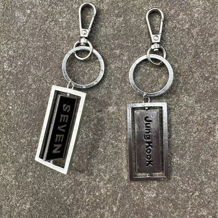 Wholesale Rotatable Alloy Keychain JDC-KC-TengF004