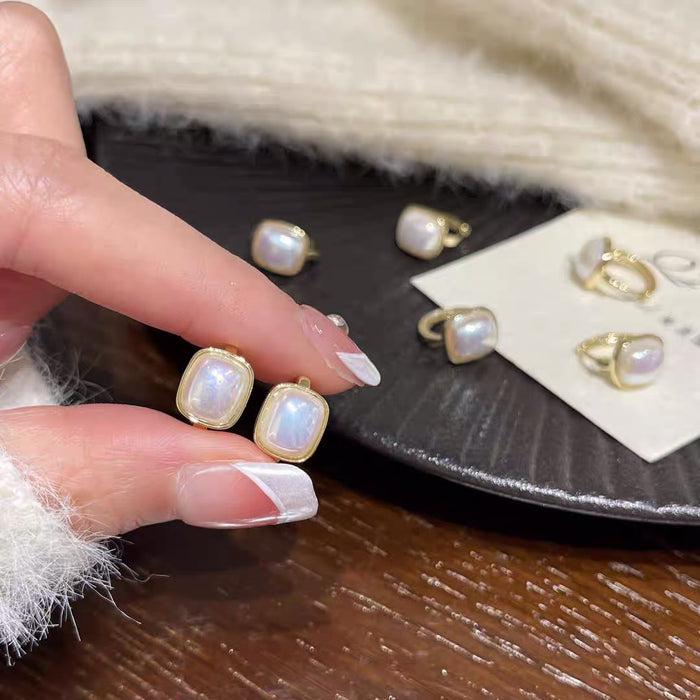 Wholesale white pearl ear buckle niche small all-match new earrings for women