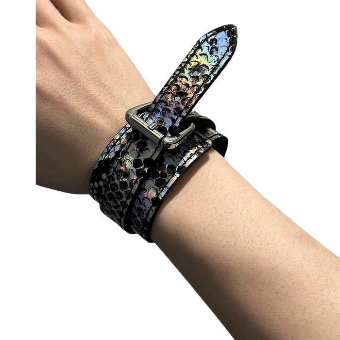 Wholesale Fashion Laser Snakeskin Bracelet Arm Ring