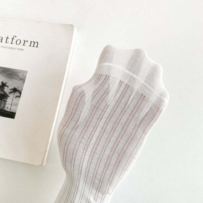 Wholesale Love embroidered socks, thin mesh breathable and sweat absorbing, simple and versatile short tube socks