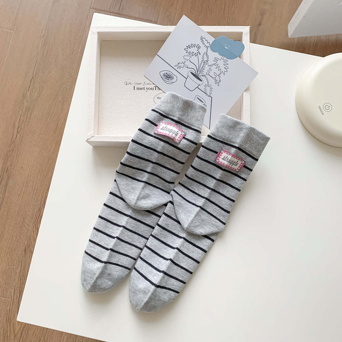 Wholesale Striped socks, mid tube socks, cotton boneless mid tube socks, fashionable and simple long tube socks