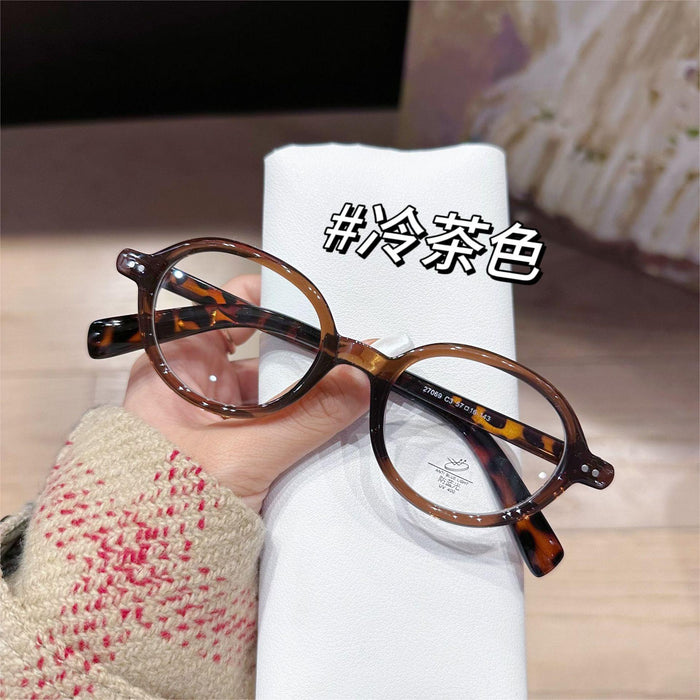 Wholesale Stylish glasses with retro small frame and high-end oval frame