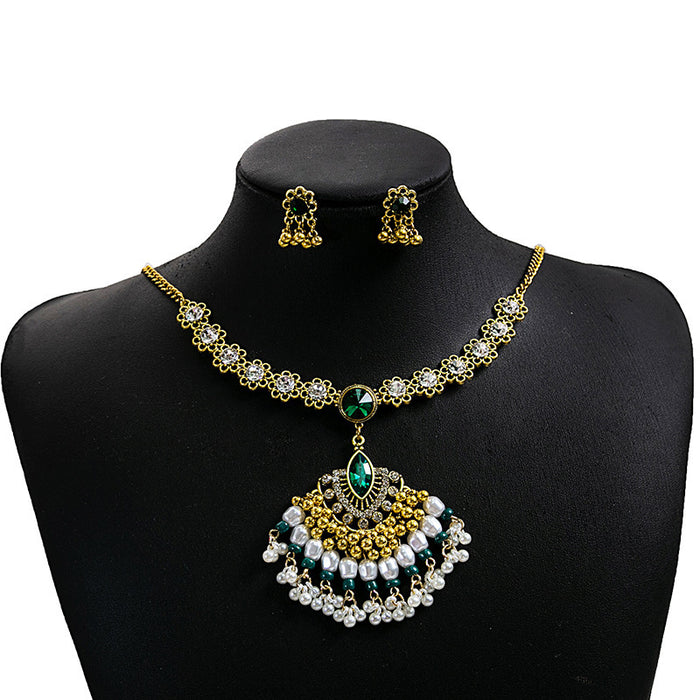 Wholesale Bohemian Turquoise Fringe Earrings and Necklace Set Alloy Jewelry