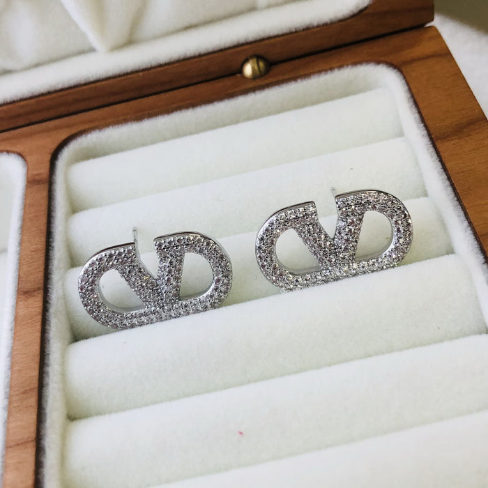 Wholesale Micro Inlaid Zircon Full Diamond Letter Earrings JDC-ES-Xuel003