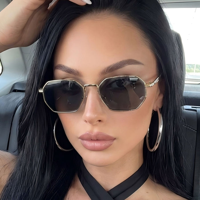Wholesale Trendy Polygon Sunglasses Gold Frame Gray Lens UV400 for Women Outdoor Travel Fashion Accessory