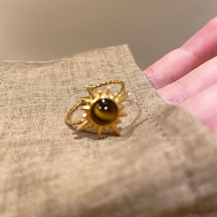 Wholesale Golden ring, women's high-end ring, niche design, unique ring
